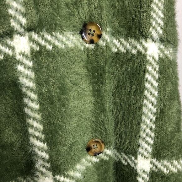 Torrid green white plaid fuzzy knit button front shacket jacket size 2 or 2X - Picture 4 of 14